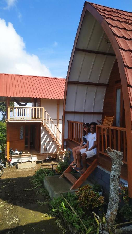 Family Rinjani Bungalow Sajang Esterno foto