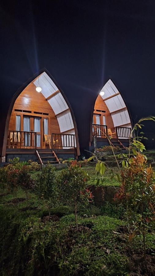 Family Rinjani Bungalow Sajang Esterno foto