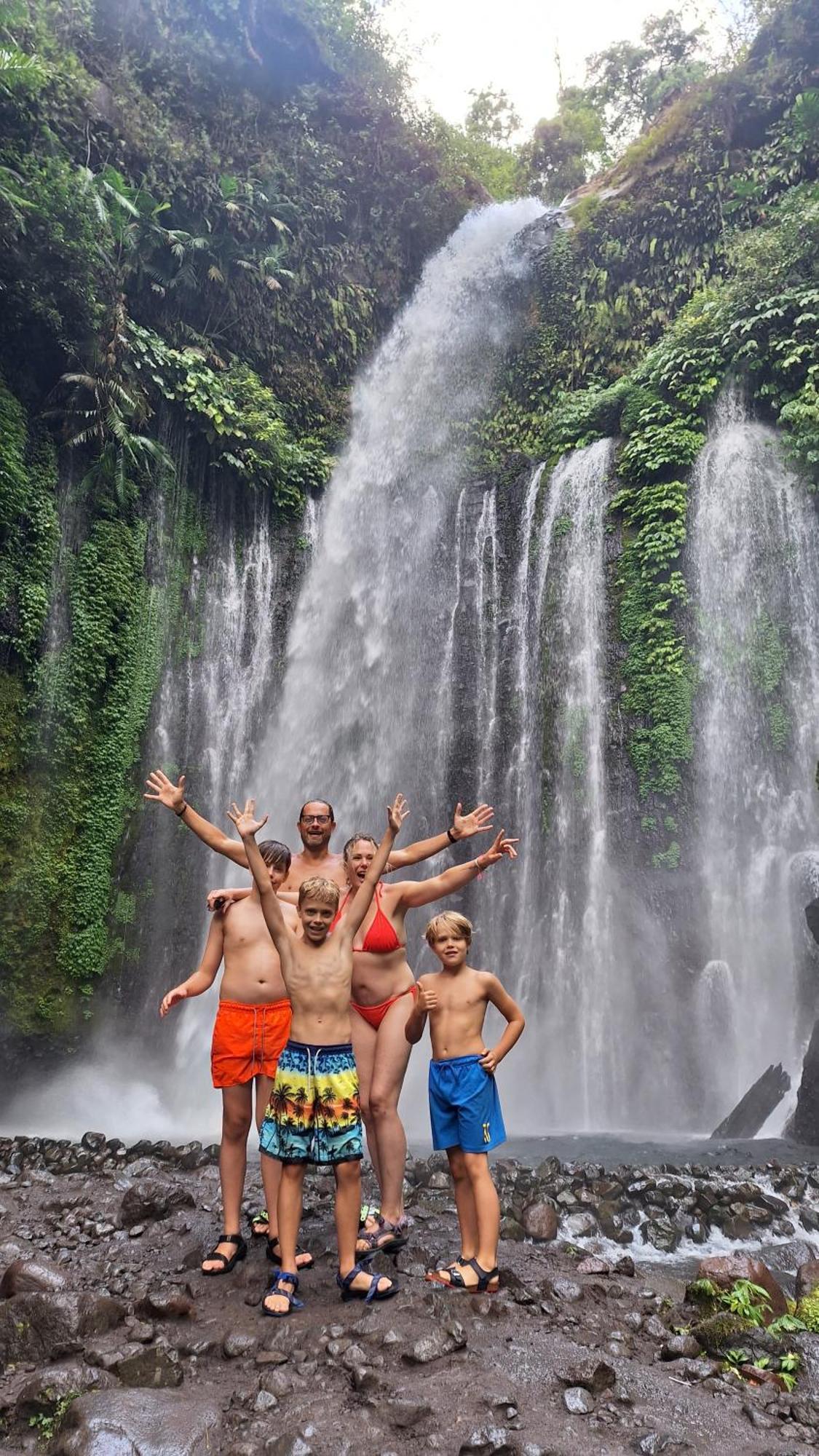 Family Rinjani Bungalow Sajang Esterno foto